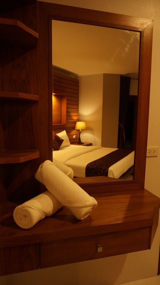 Lanta Intanin Resort - Sha Extra Plus Ko Lanta Exterior foto