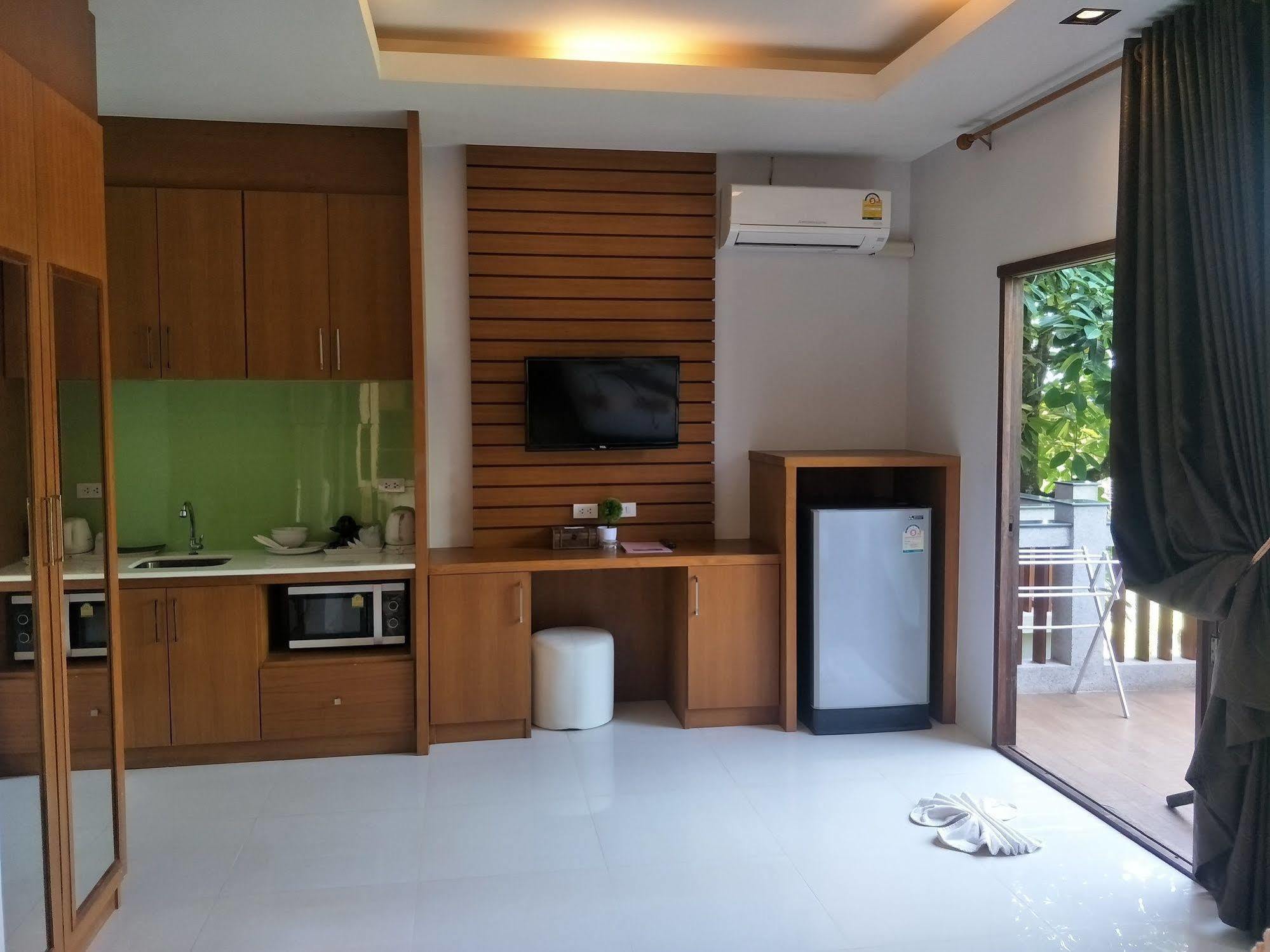 Lanta Intanin Resort - Sha Extra Plus Ko Lanta Exterior foto