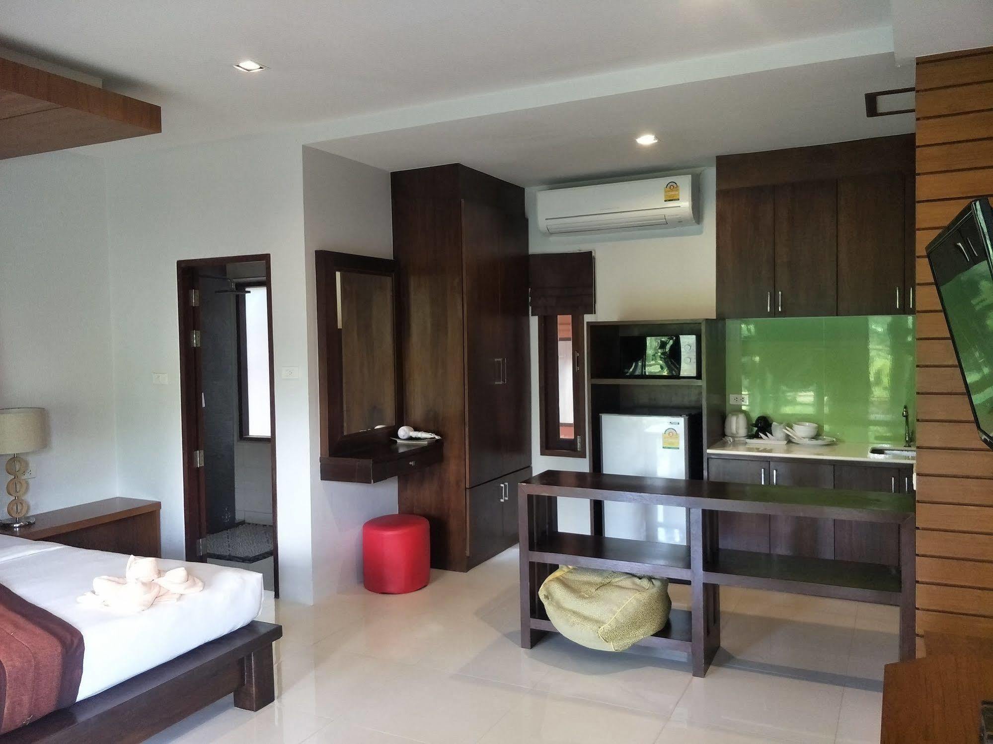 Lanta Intanin Resort - Sha Extra Plus Ko Lanta Exterior foto