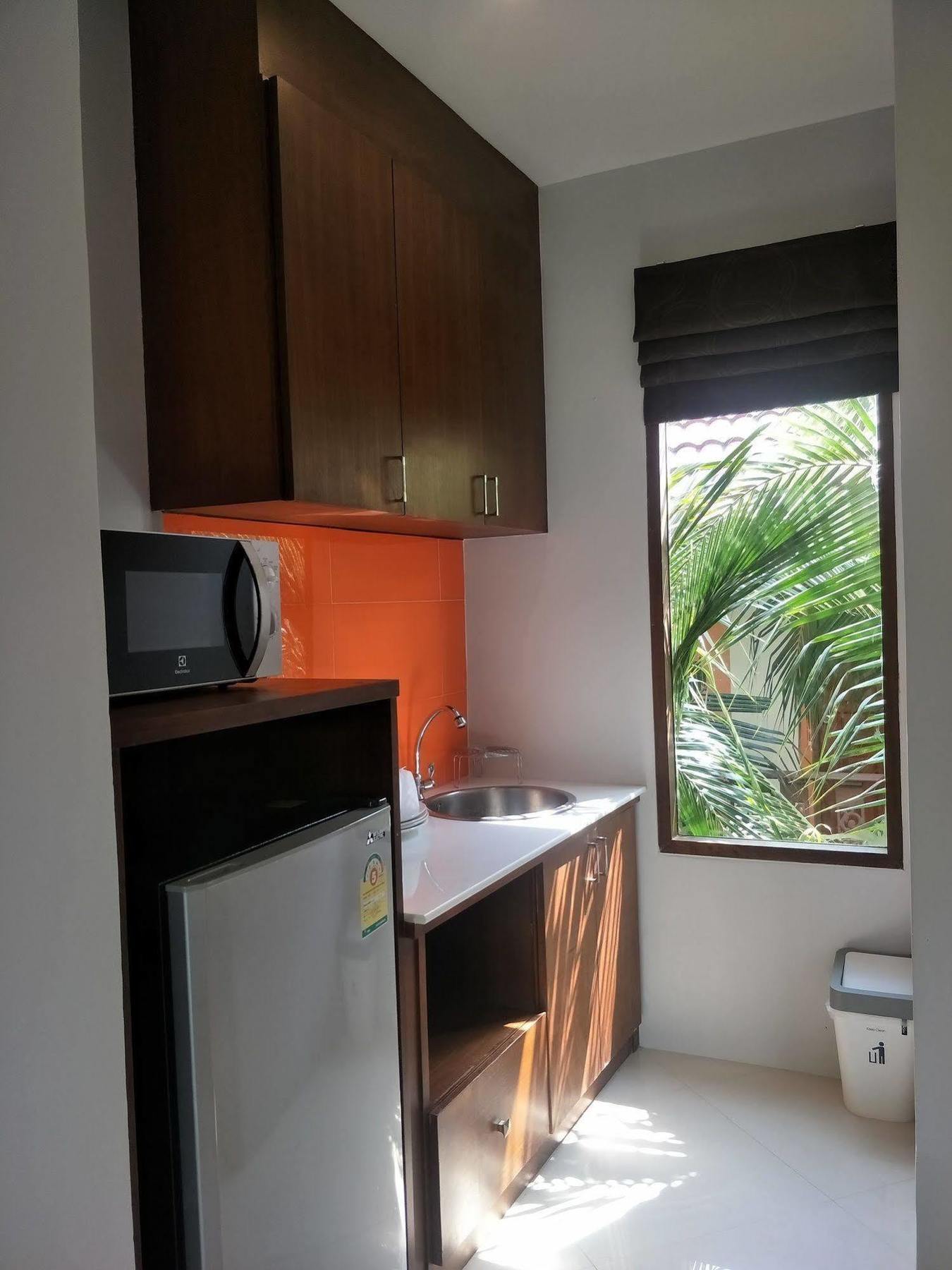 Lanta Intanin Resort - Sha Extra Plus Ko Lanta Exterior foto