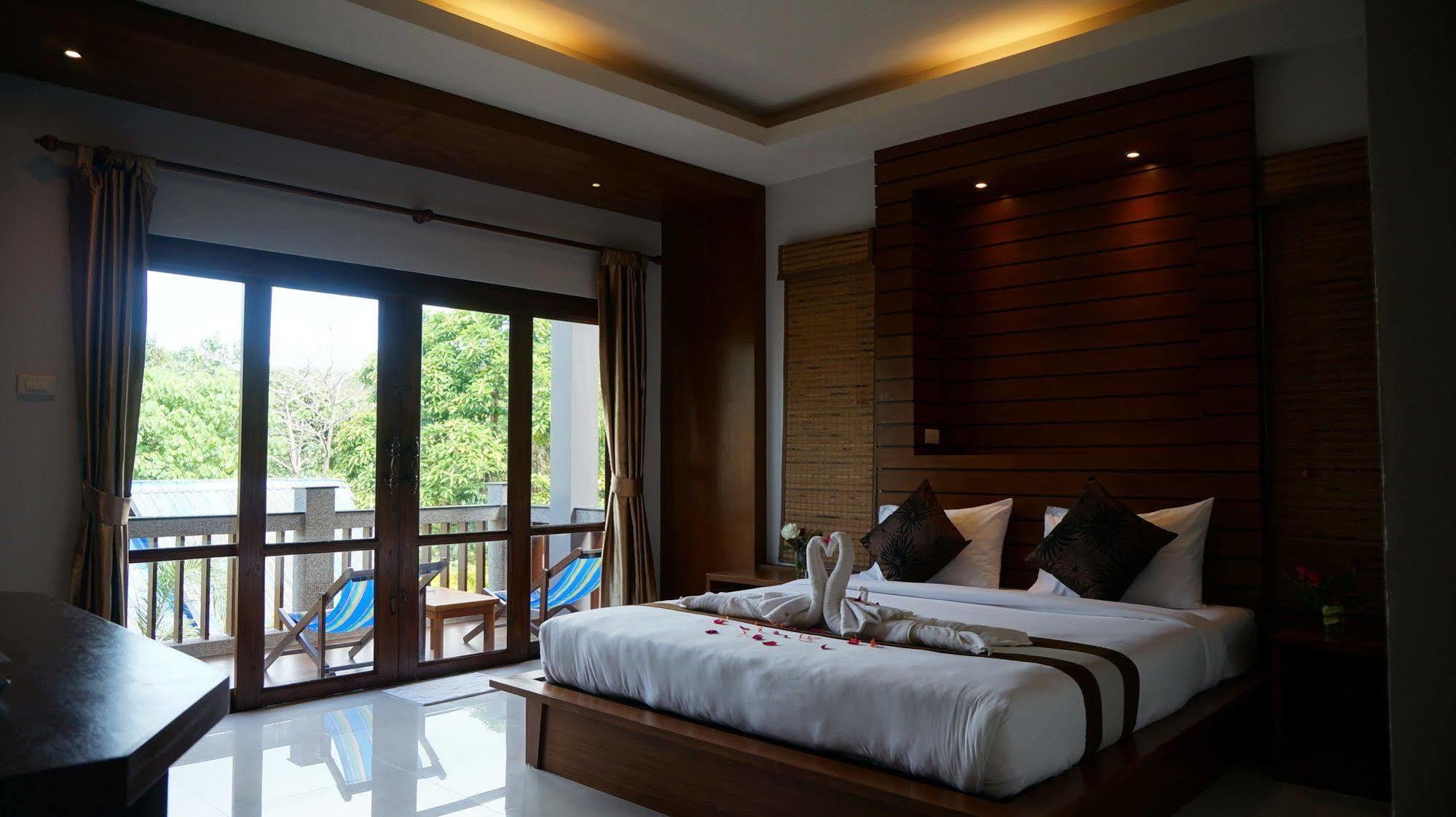Lanta Intanin Resort - Sha Extra Plus Ko Lanta Exterior foto